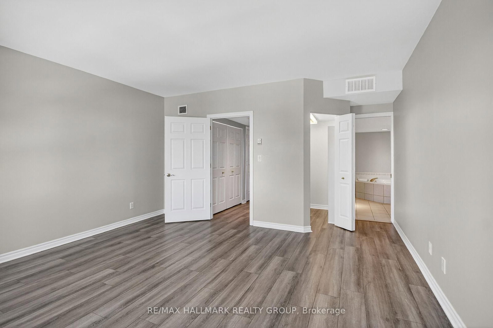 51 Robson Court • #2B • Ottawa, ON photo 23