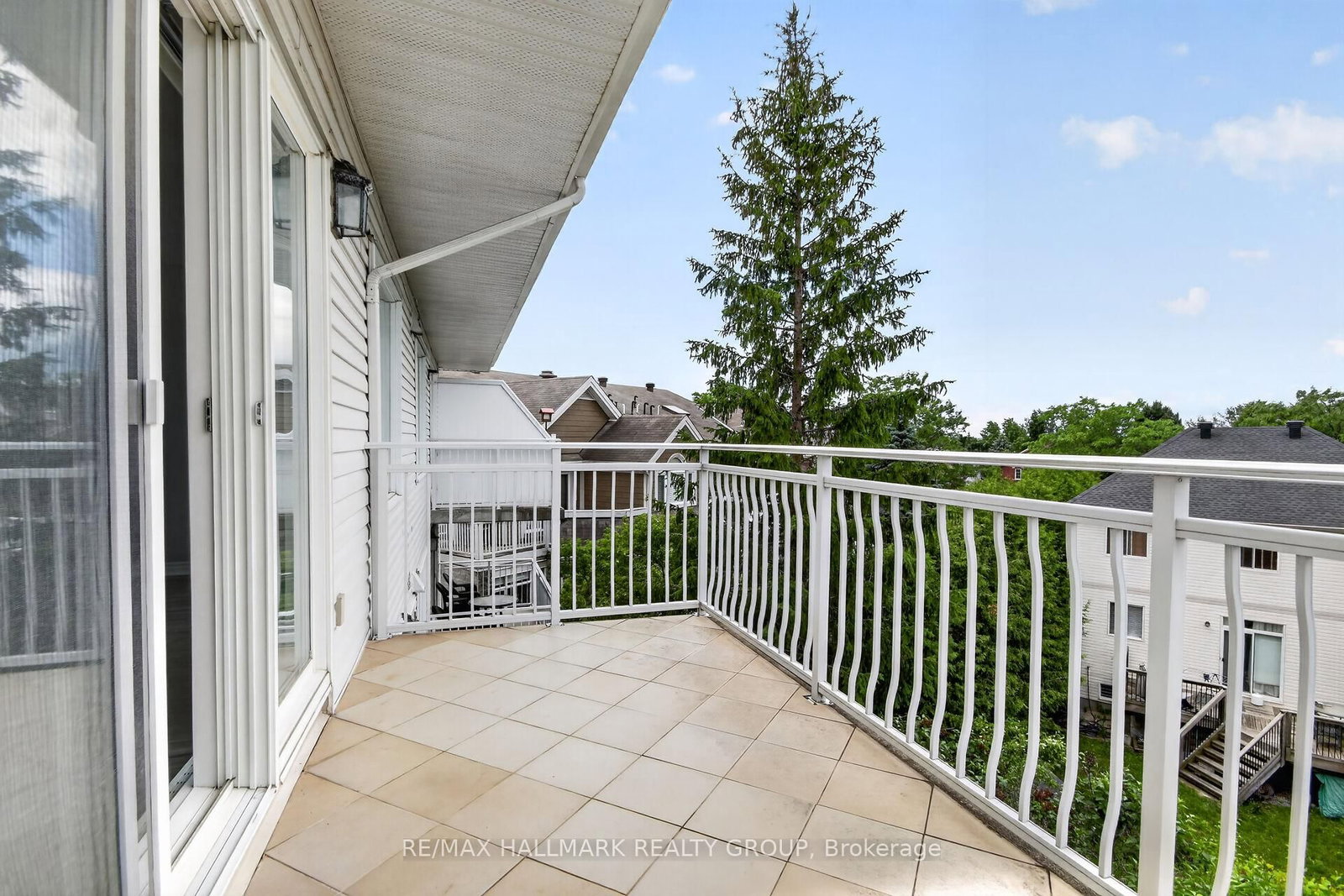 51 Robson Court • #2B • Ottawa, ON photo 33