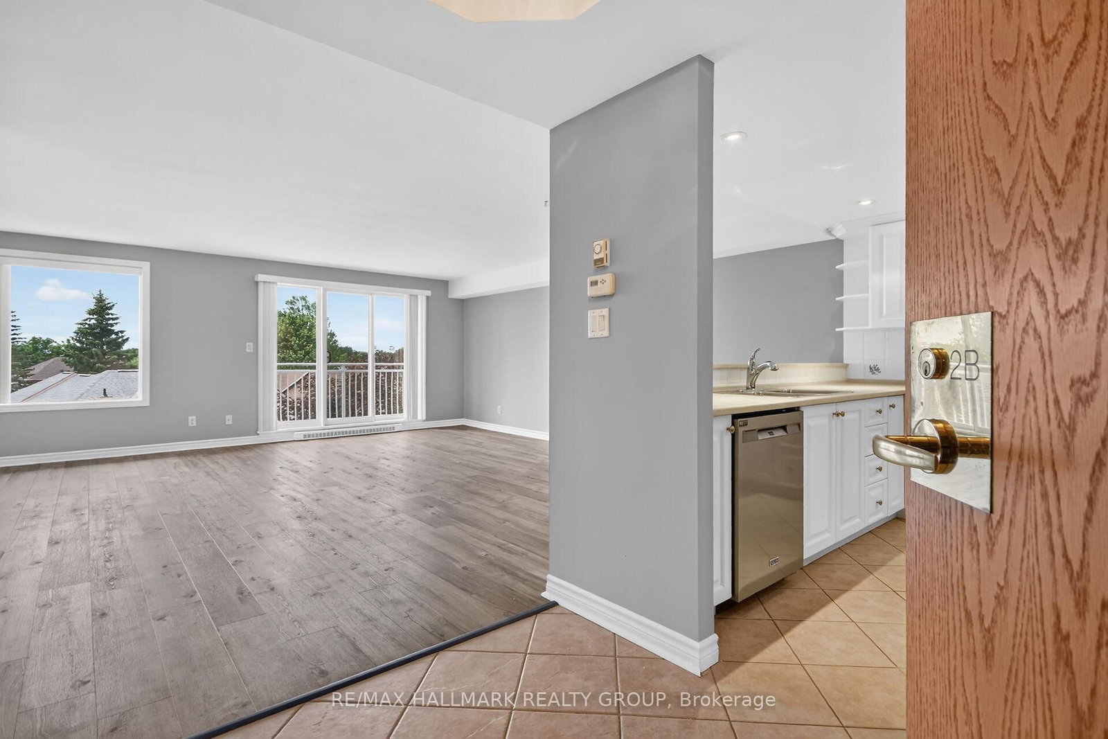 51 Robson Court • #2B • Ottawa, ON photo 6