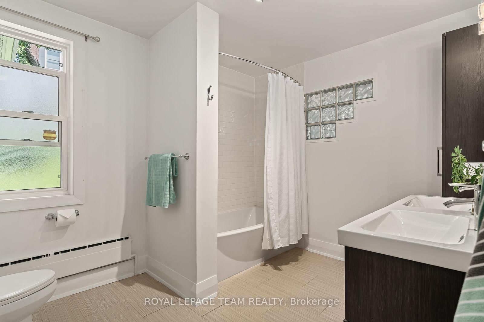 111 Ivy Crescent • Ottawa, ON photo 14