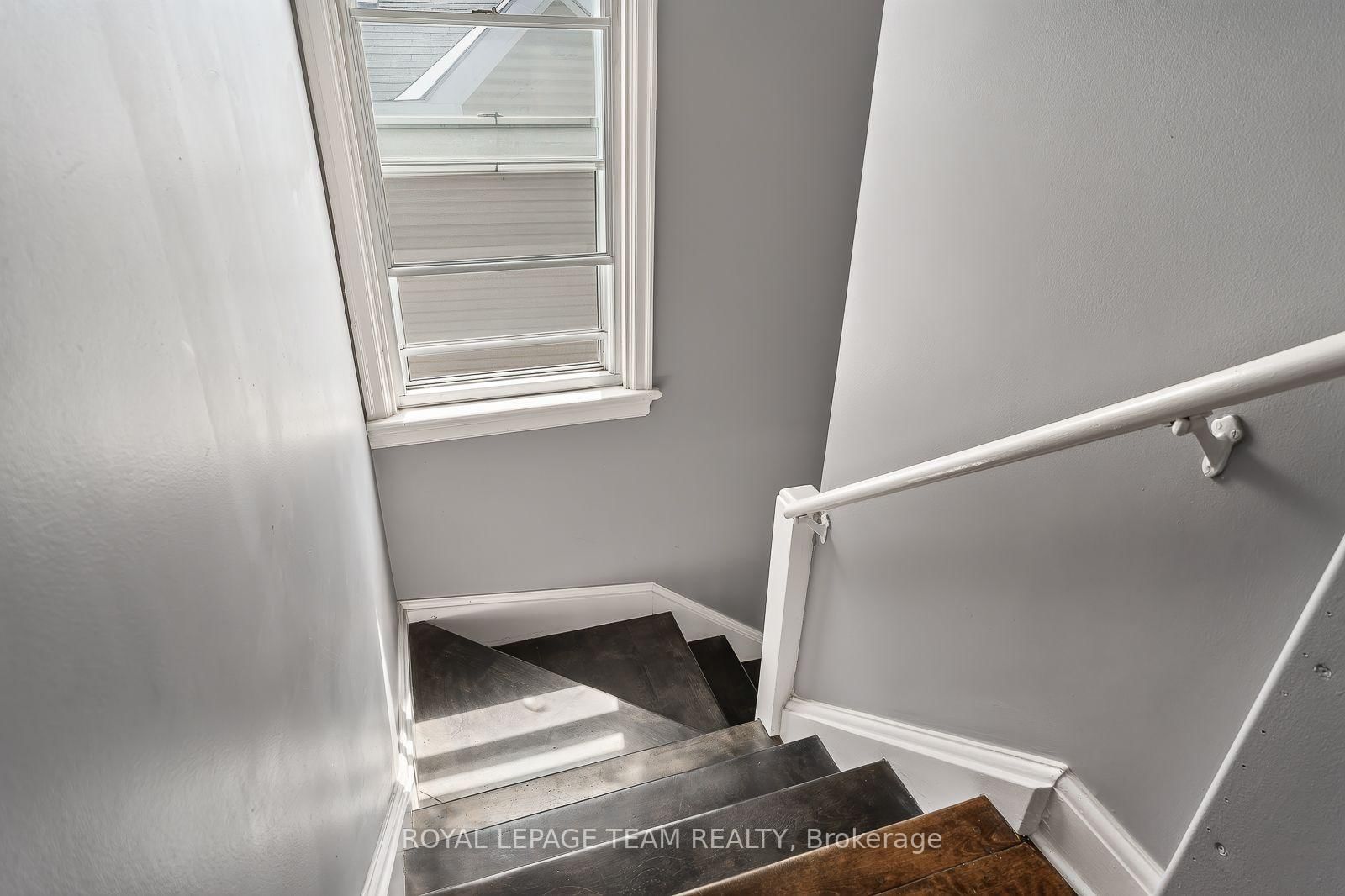 111 Ivy Crescent • Ottawa, ON photo 26