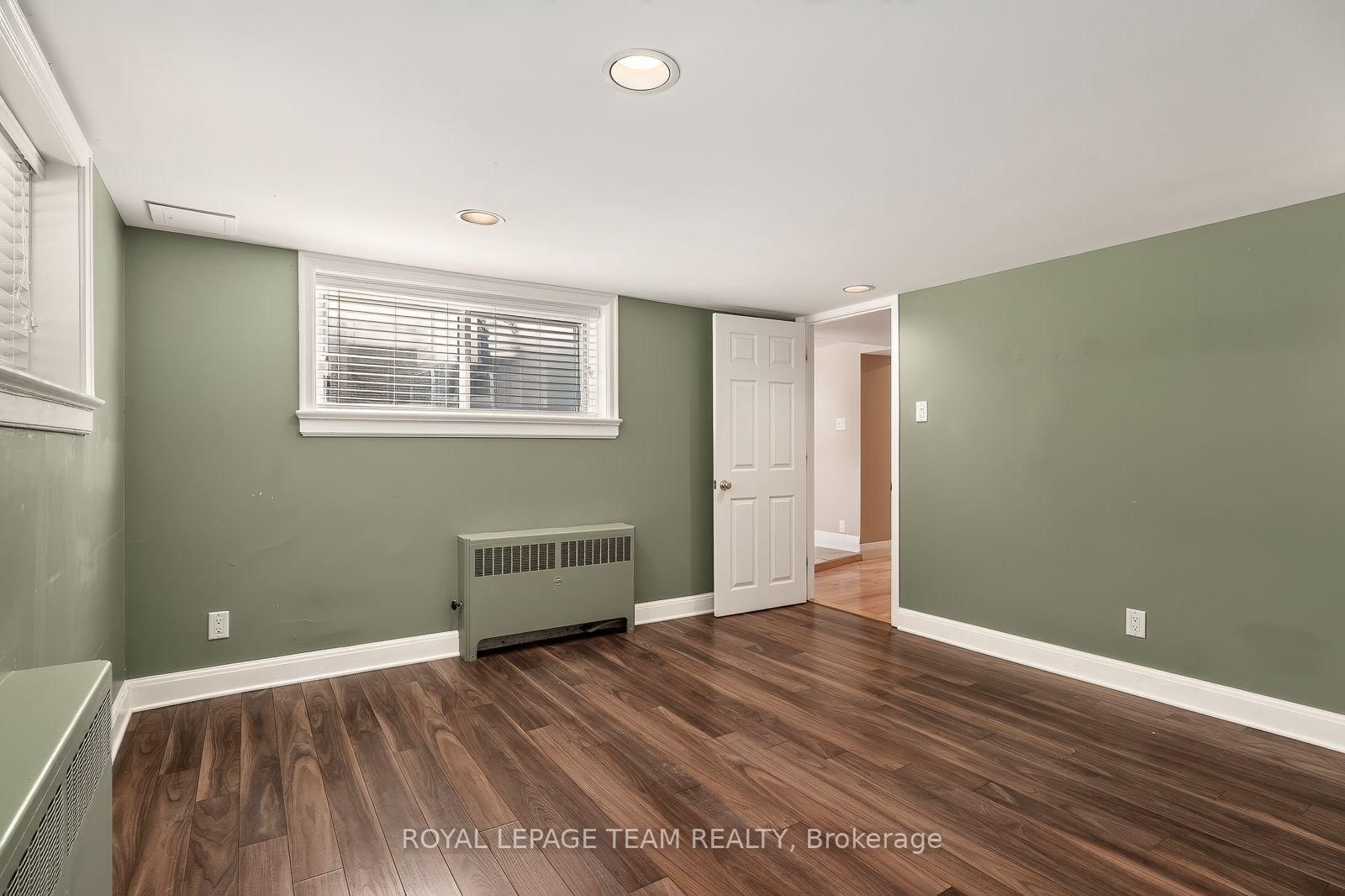 111 Ivy Crescent • Ottawa, ON photo 32
