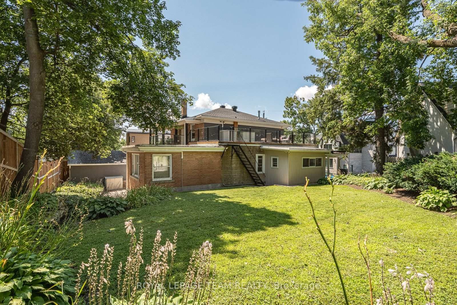 111 Ivy Crescent • Ottawa, ON photo 40