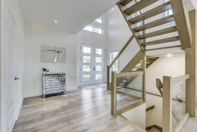 1762 Dewar Place • London North, ON photo 4