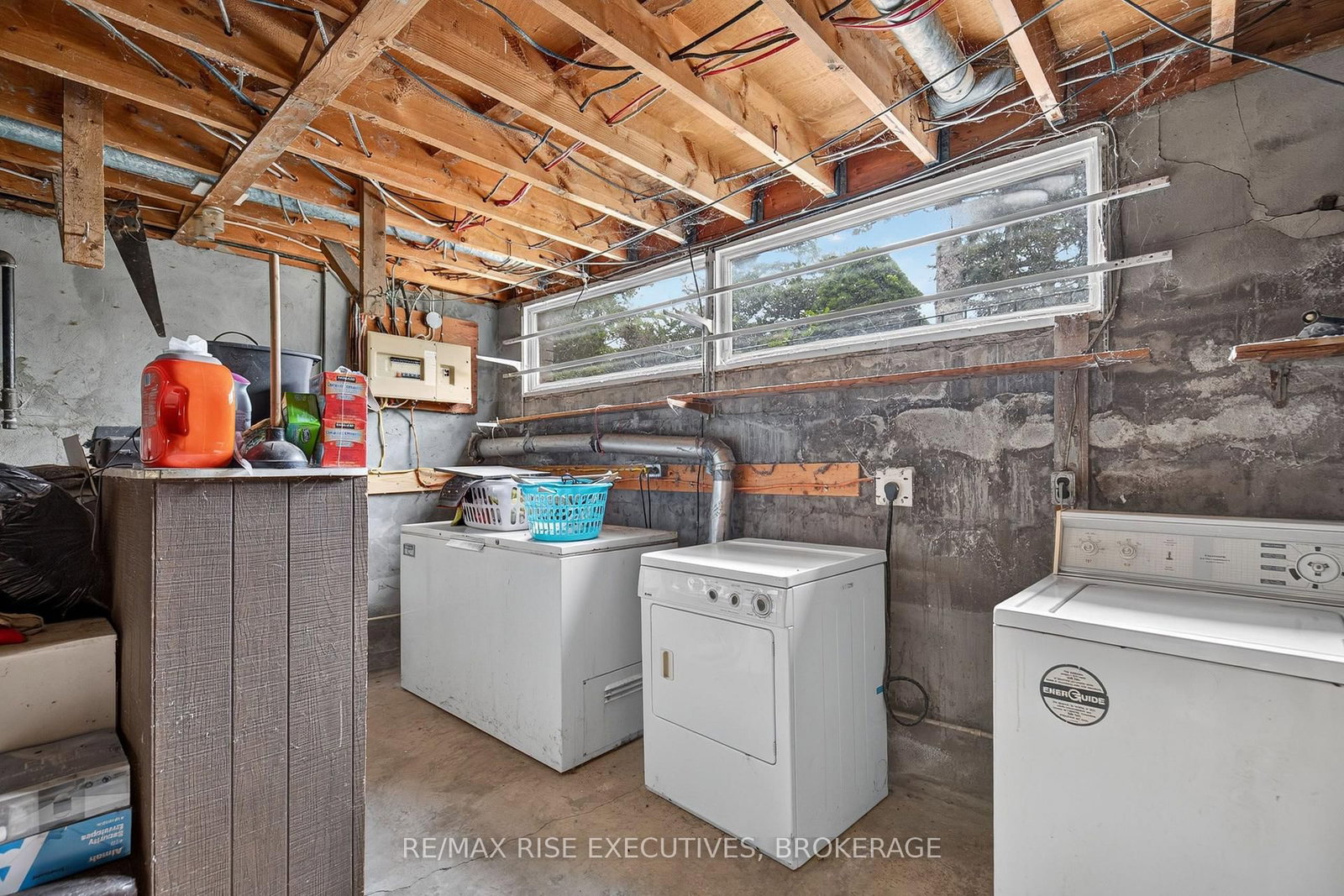 18 Dalgleish Avenue • Kingston, ON photo 24