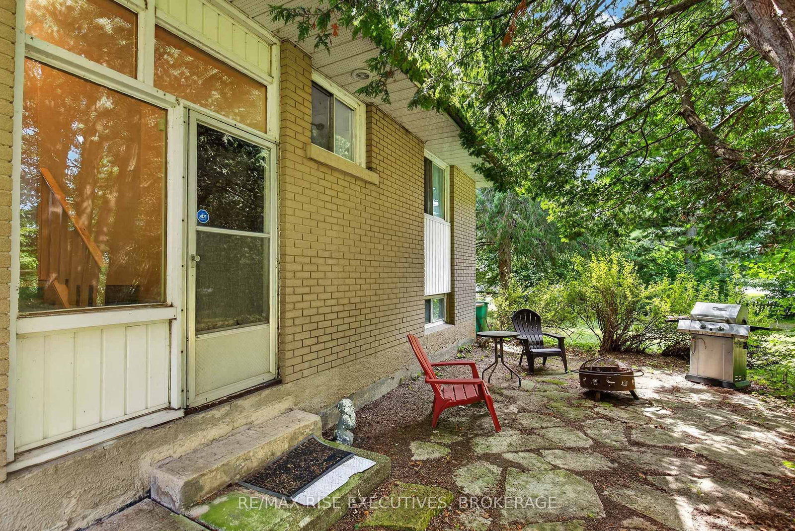 18 Dalgleish Avenue • Kingston, ON photo 28