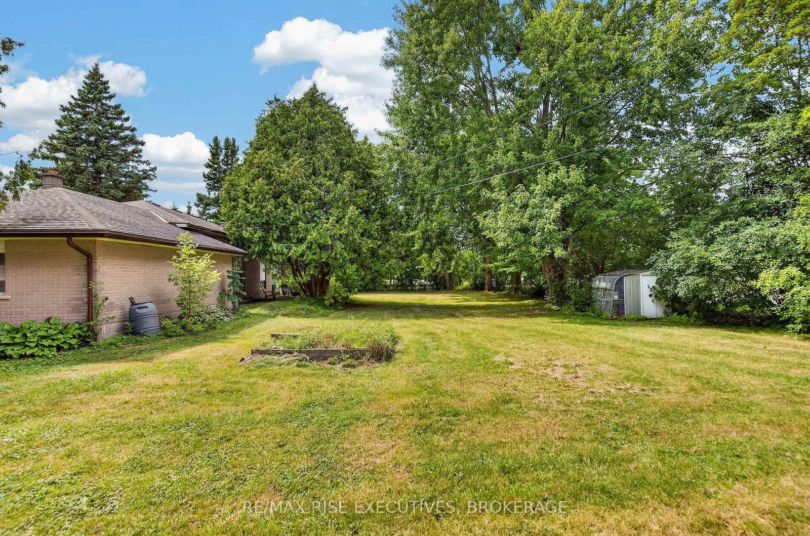 18 Dalgleish Avenue • Kingston, ON photo 34