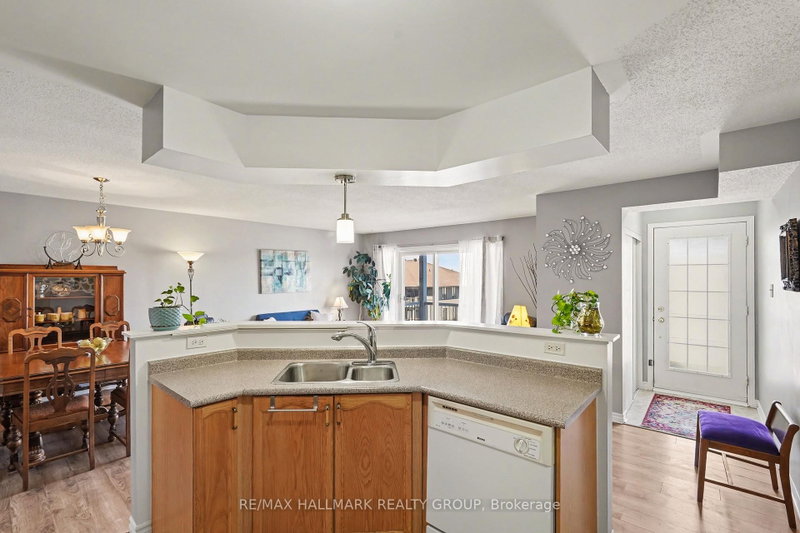 205 - 3275 St Joseph Boulevard