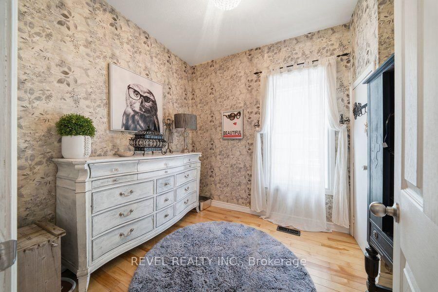 11 Esther Street • Brantford, ON photo 13