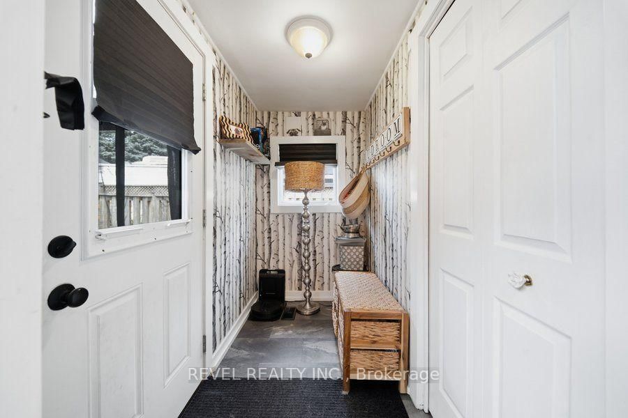 11 Esther Street • Brantford, ON photo 22