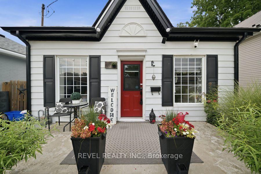 11 Esther Street • Brantford, ON photo 6