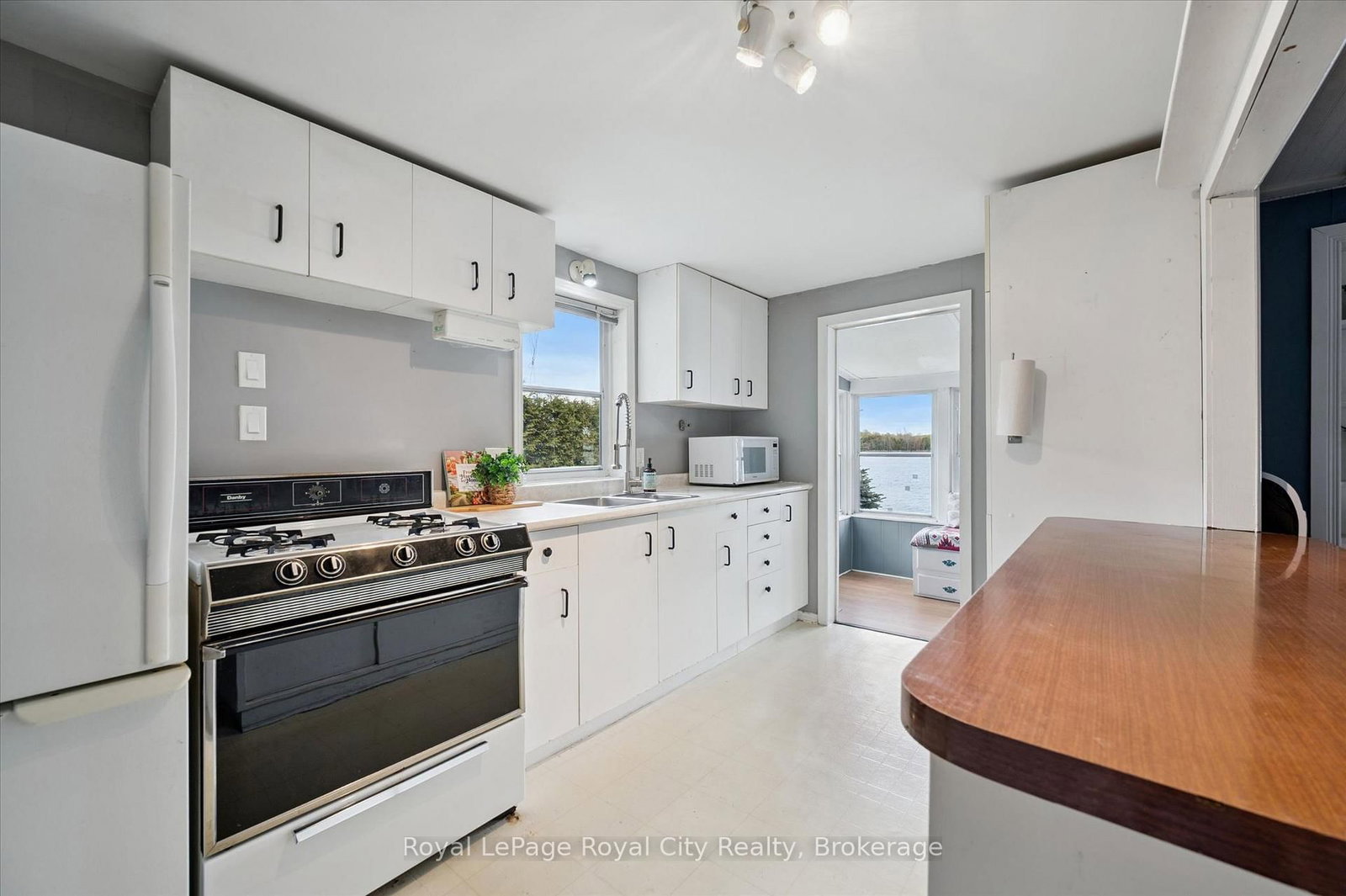 335 Third Street • Centre Wellington, ON photo 11