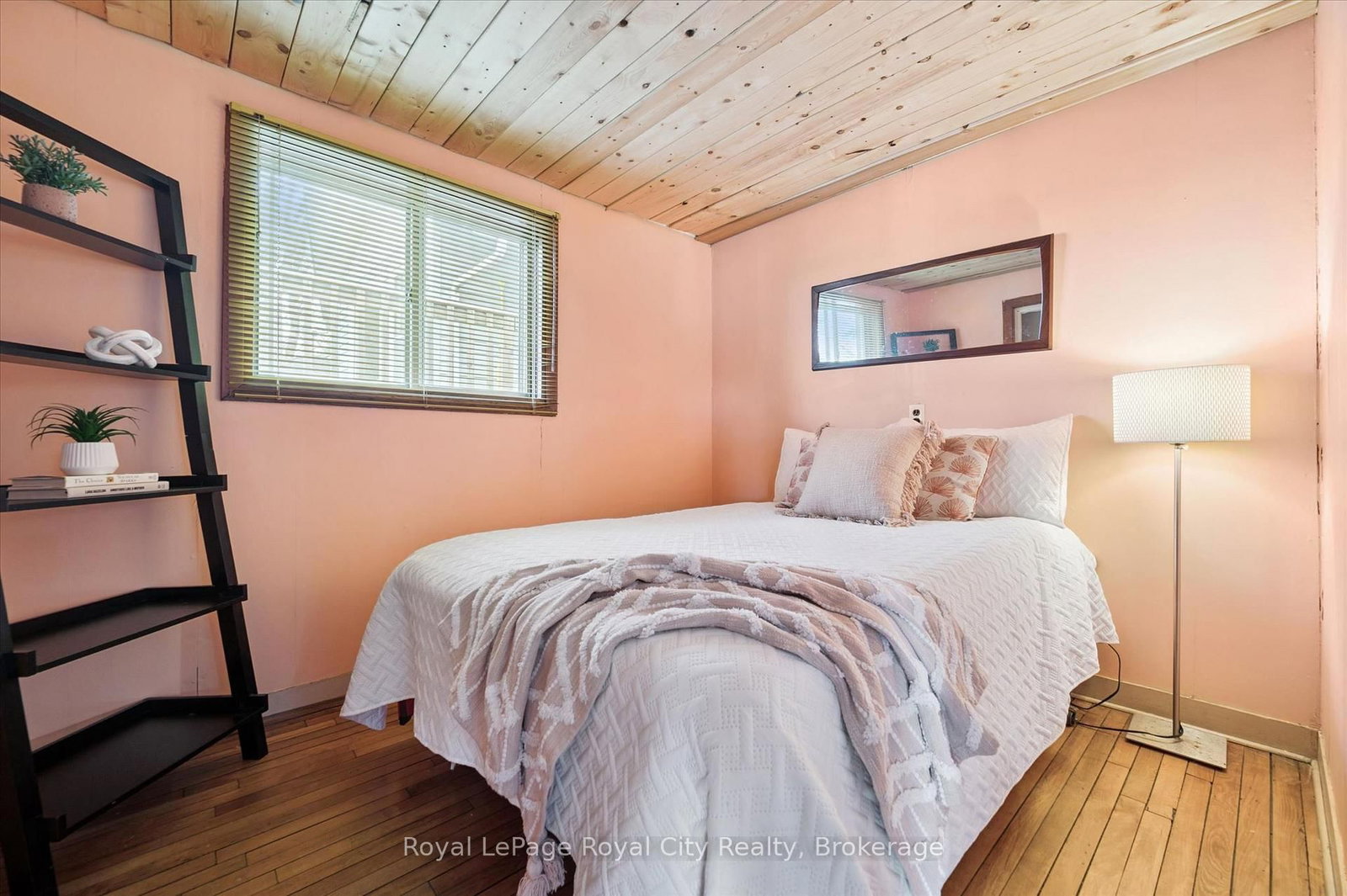 335 Third Street • Centre Wellington, ON photo 21