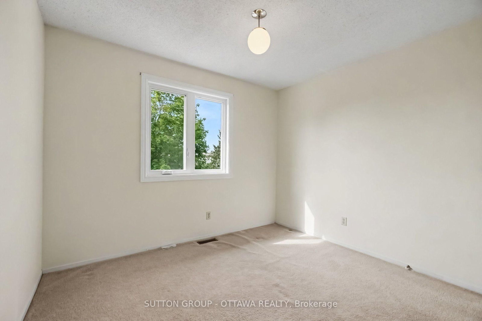 792 Harlequin Crescent • Ottawa, ON photo 36