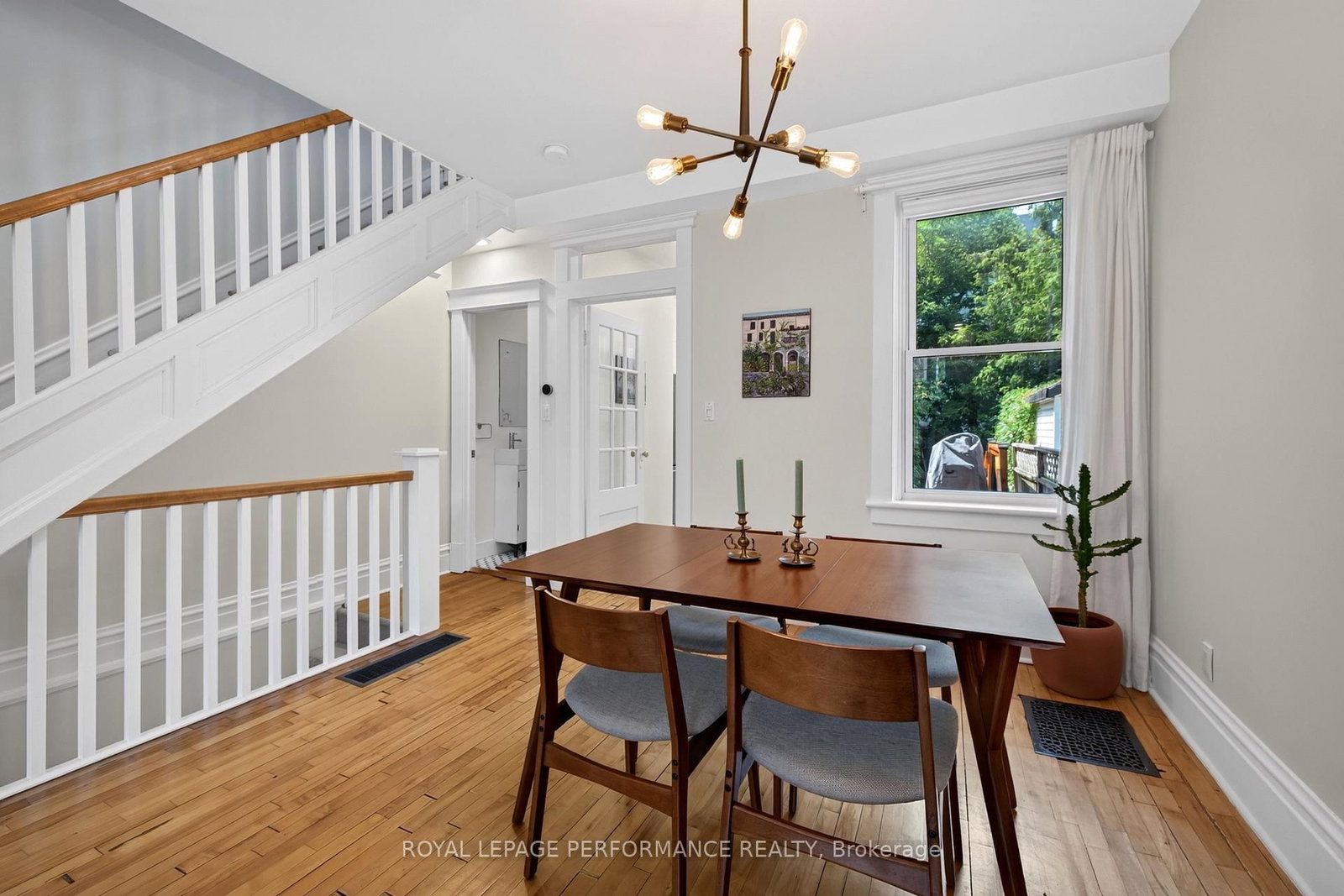 72 Springfield Road • Ottawa, ON photo 12