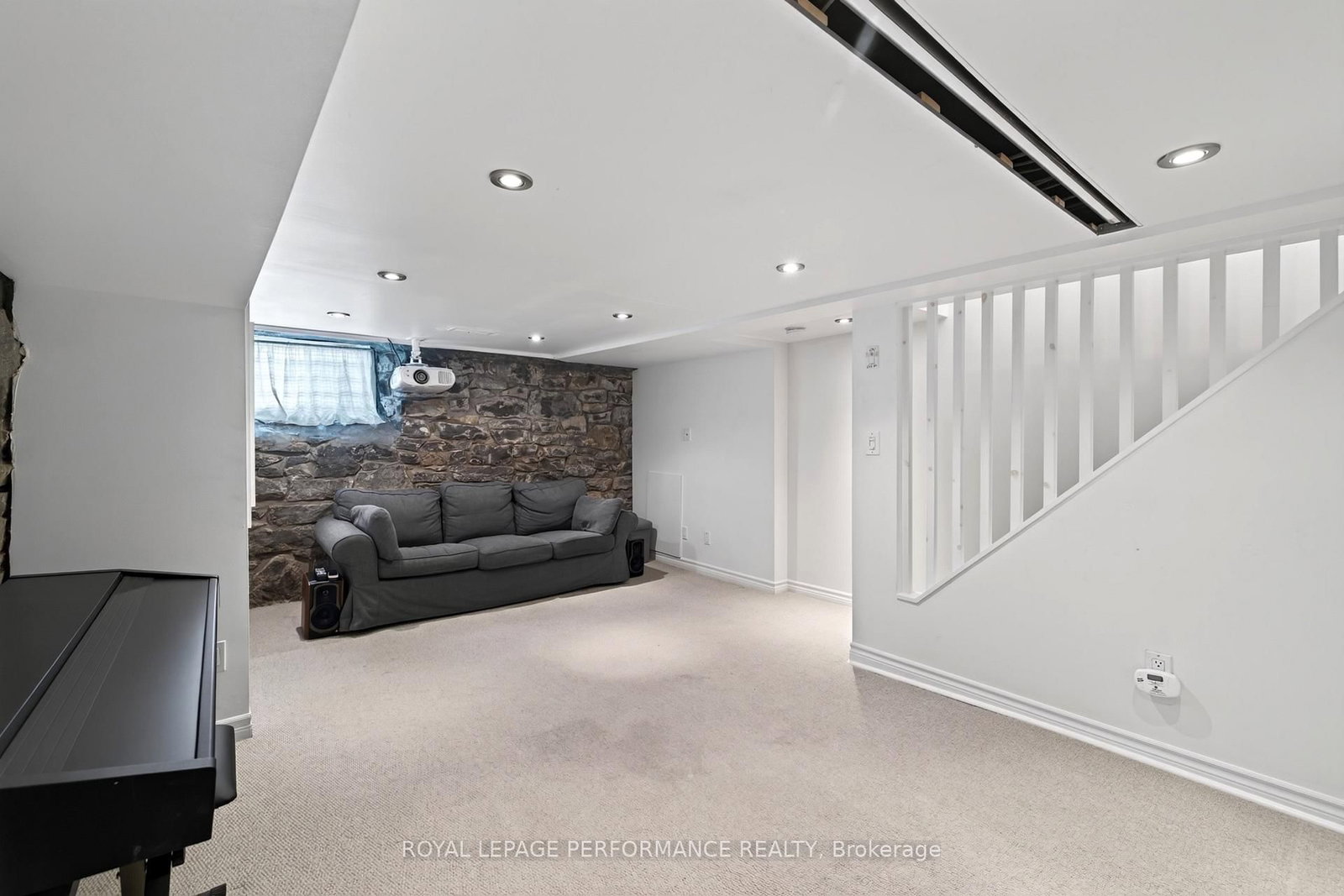 72 Springfield Road • Ottawa, ON photo 33