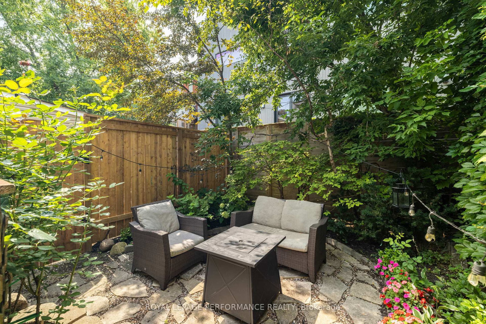 72 Springfield Road • Ottawa, ON photo 38