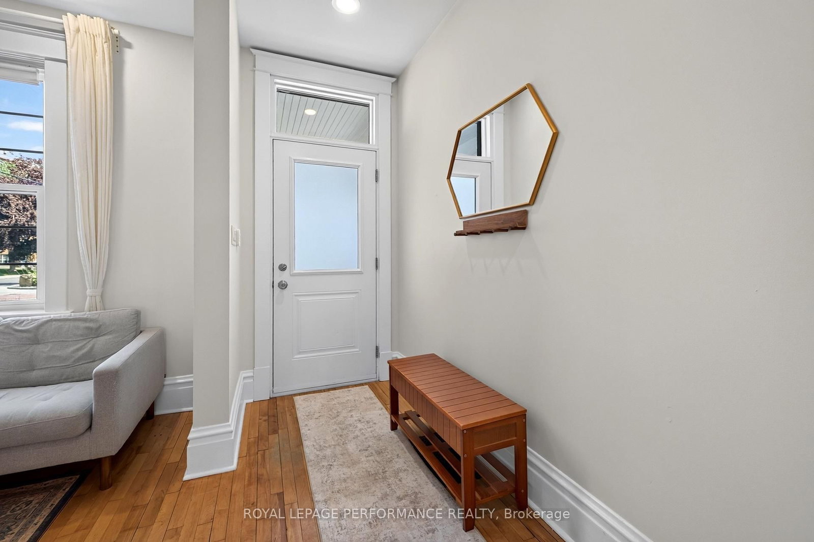 72 Springfield Road • Ottawa, ON photo 4