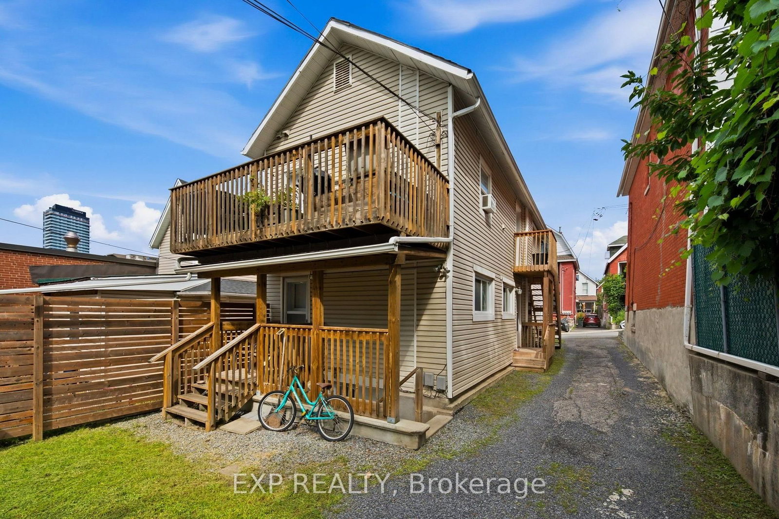 84 Anderson Street • Ottawa, ON photo 4