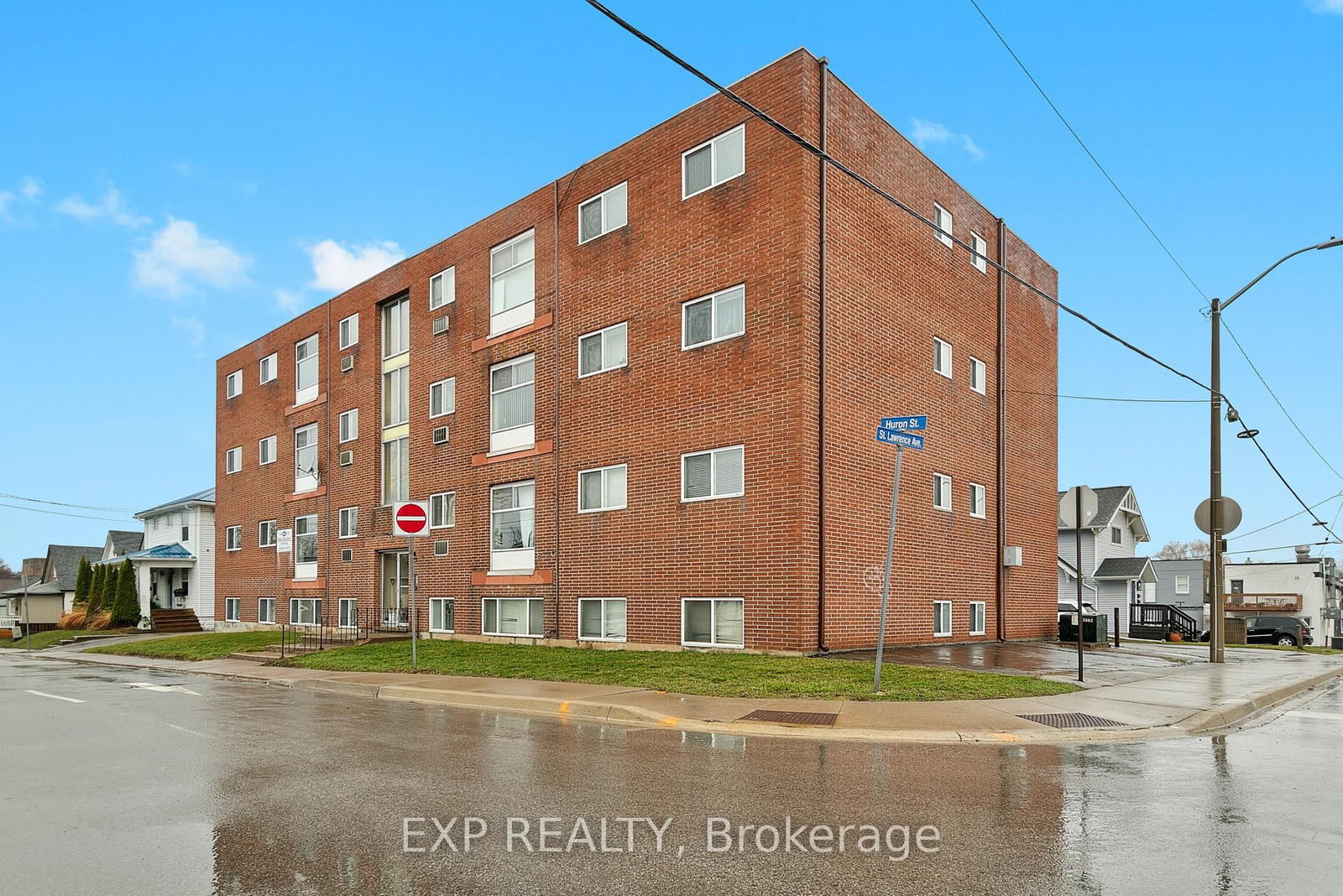 5 - 4663 Huron Street, Niagara Falls
