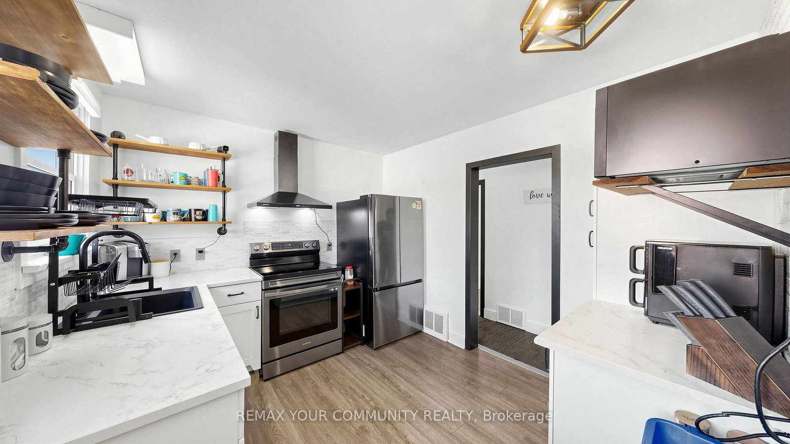 675 Lundys Lane • Peterborough, ON photo 12