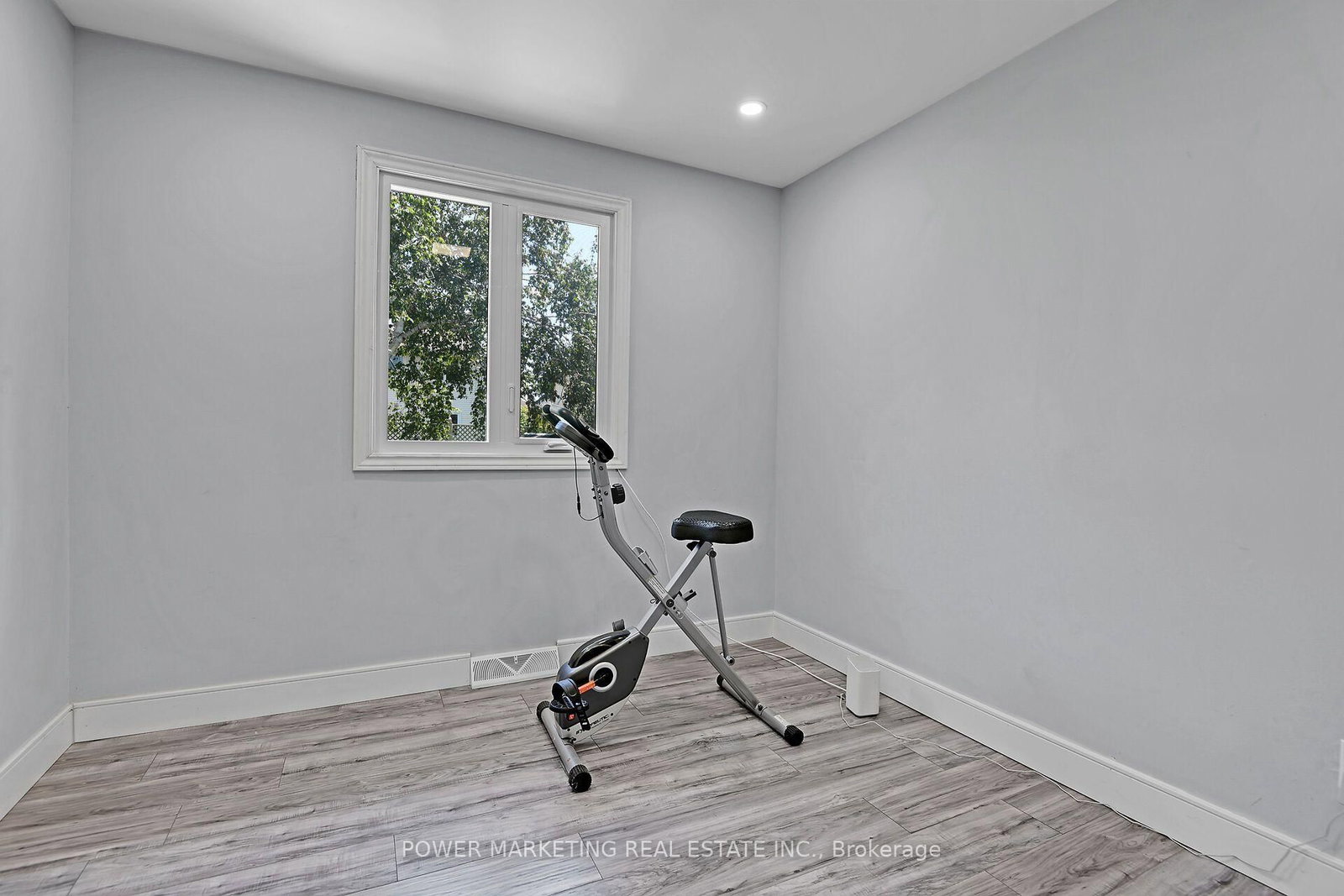 35 Tauvette Street • Ottawa, ON photo 21
