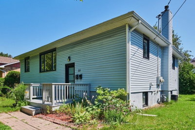 35 Tauvette Street • Ottawa, ON photo 5