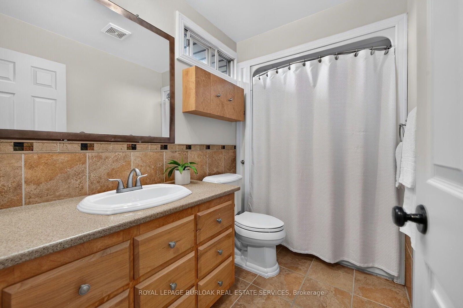 6 Margaret Avenue • Grimsby, ON photo 28