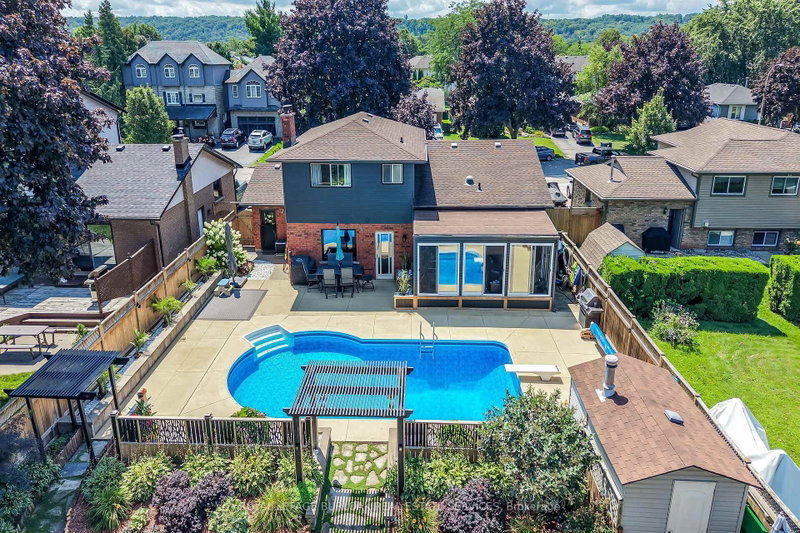 6 Margaret Avenue