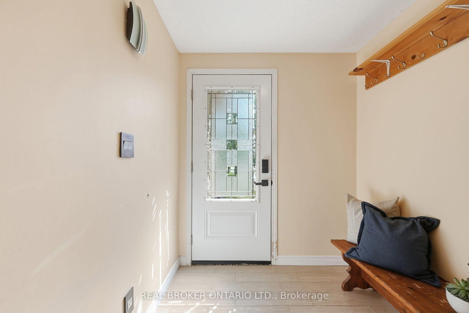 46 Andrews Drive • Mapleton, ON photo 5
