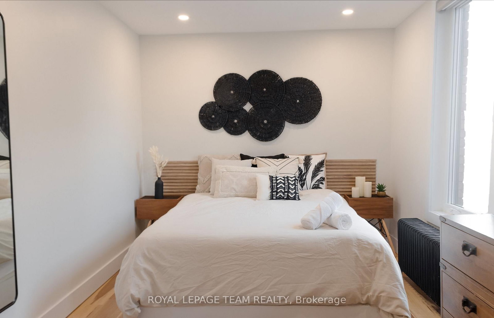 121 Carruthers Avenue • Ottawa, ON photo 11