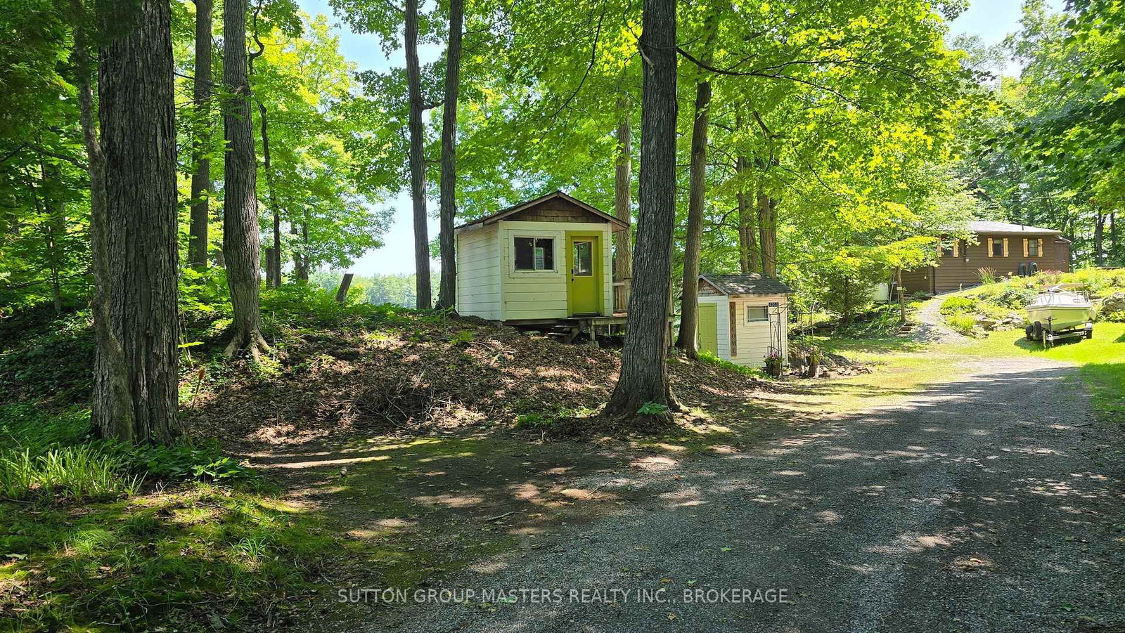 4264 Melody Lodge Lane • Battersea, ON photo 2