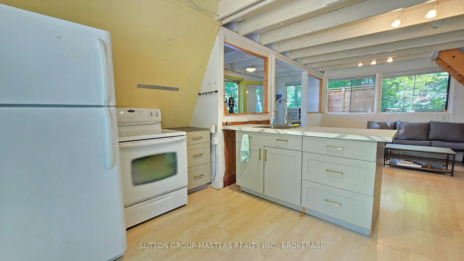 4264 Melody Lodge Lane • Battersea, ON photo 35