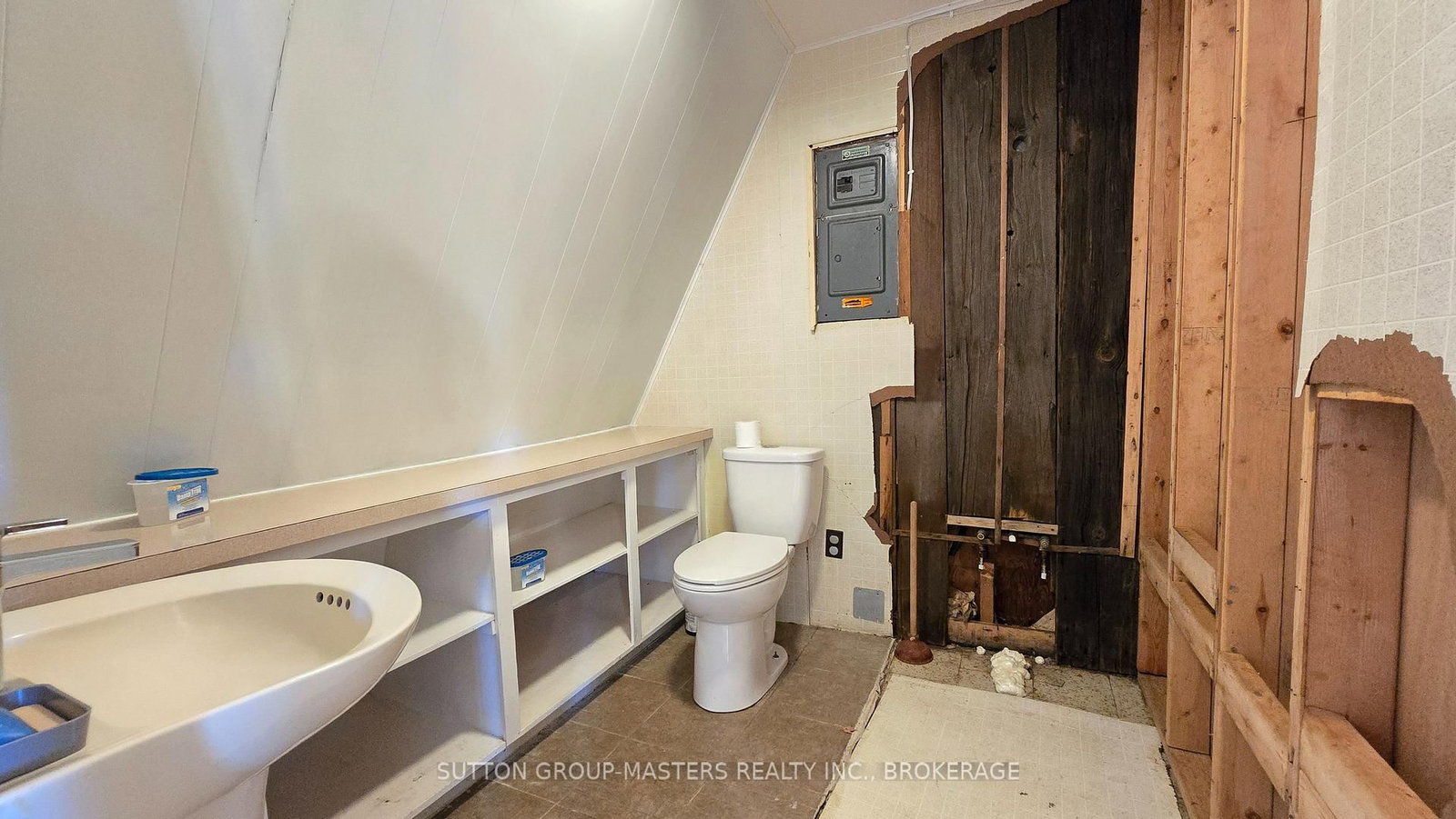 4264 Melody Lodge Lane • Battersea, ON photo 37
