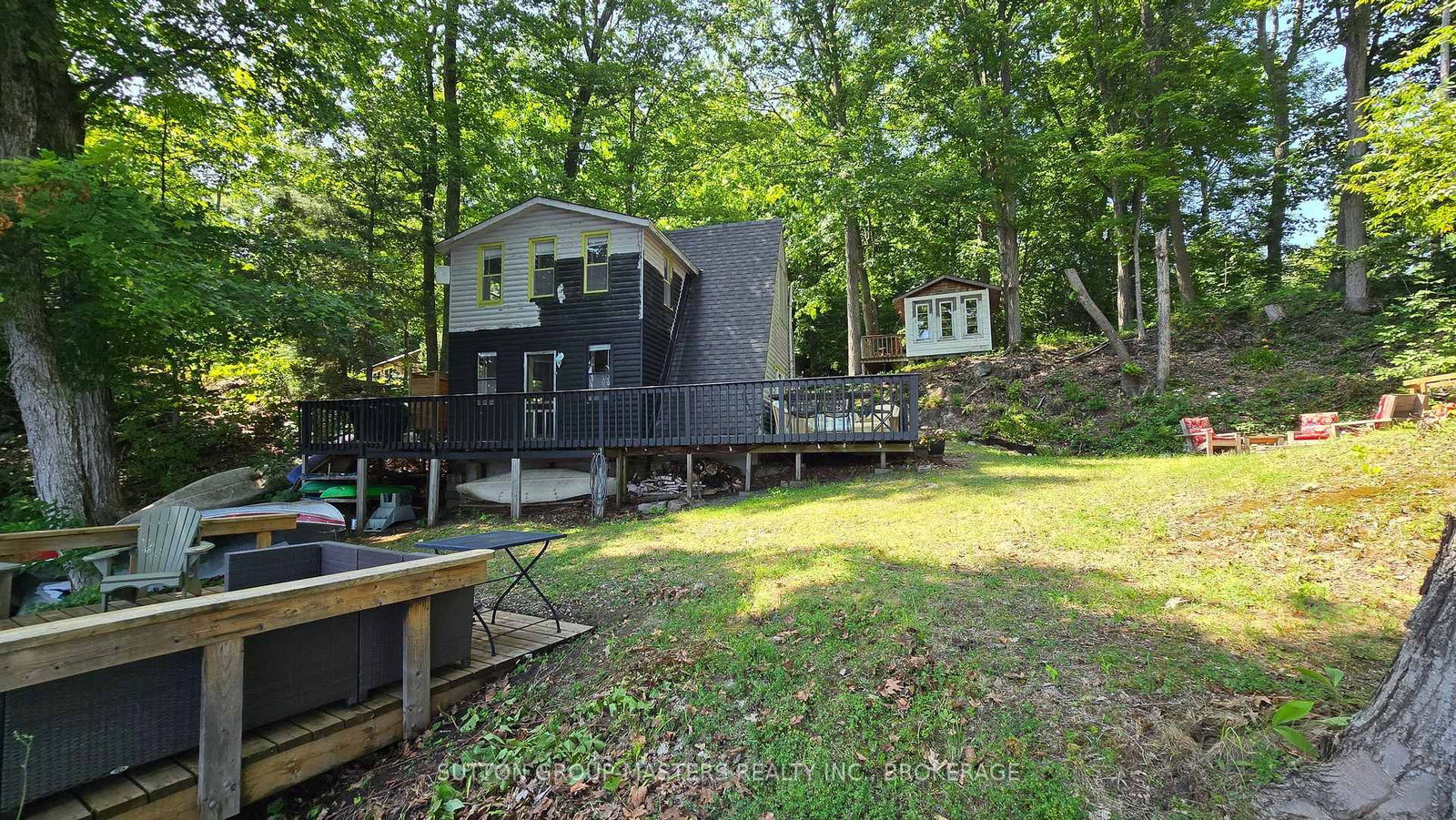 4264 Melody Lodge Lane • Battersea, ON photo 9