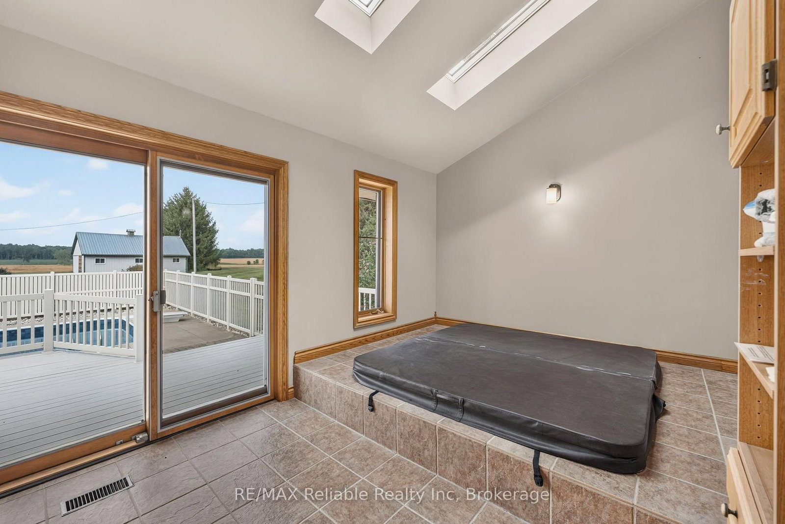 43804 Hydro Line Road • Huron East, ON photo 16