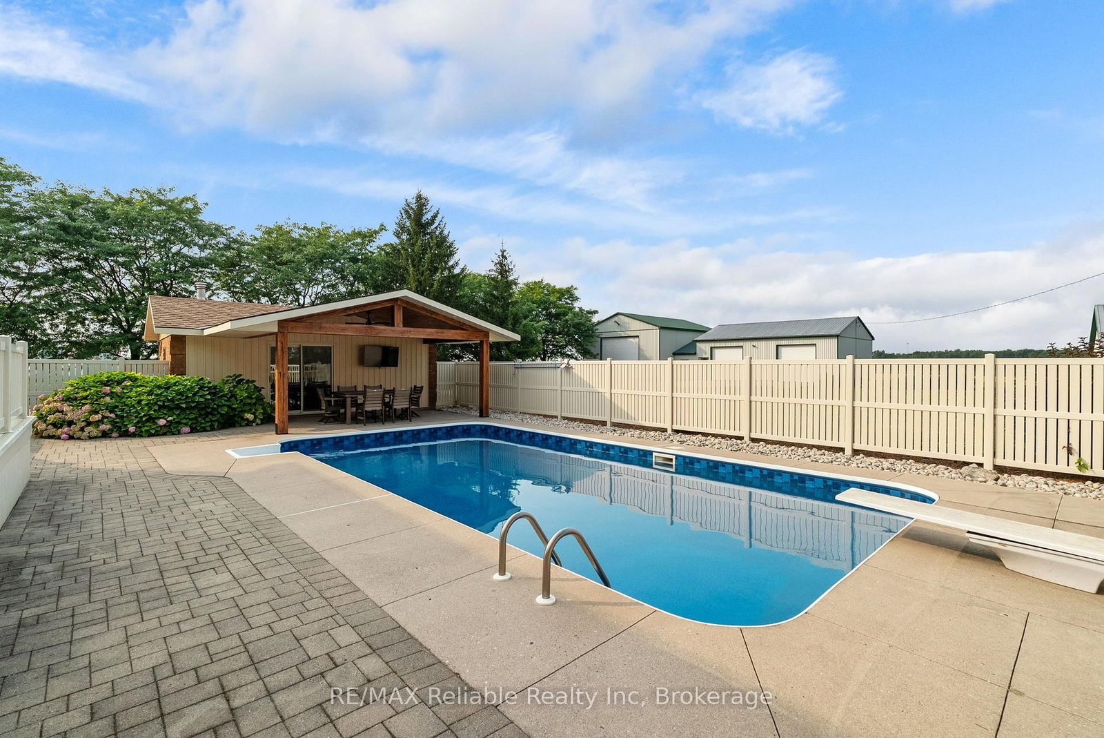 43804 Hydro Line Road • Huron East, ON photo 32