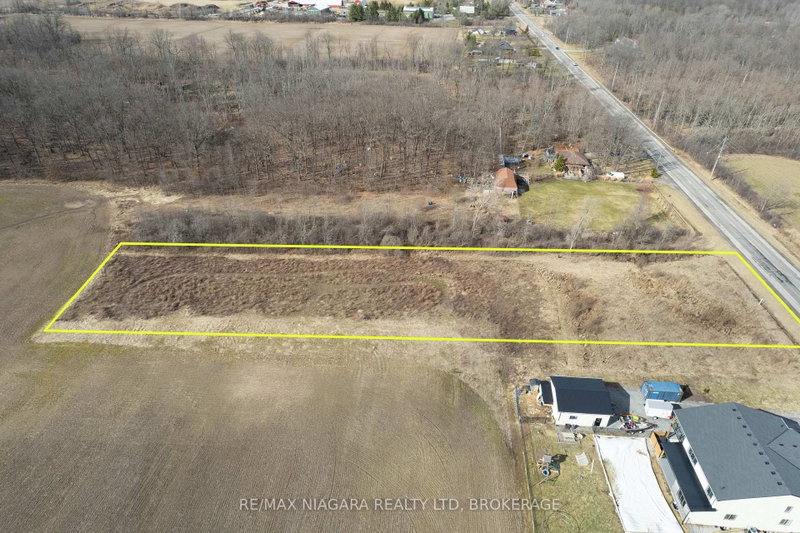 1577 Stevensville Rd photo 4
