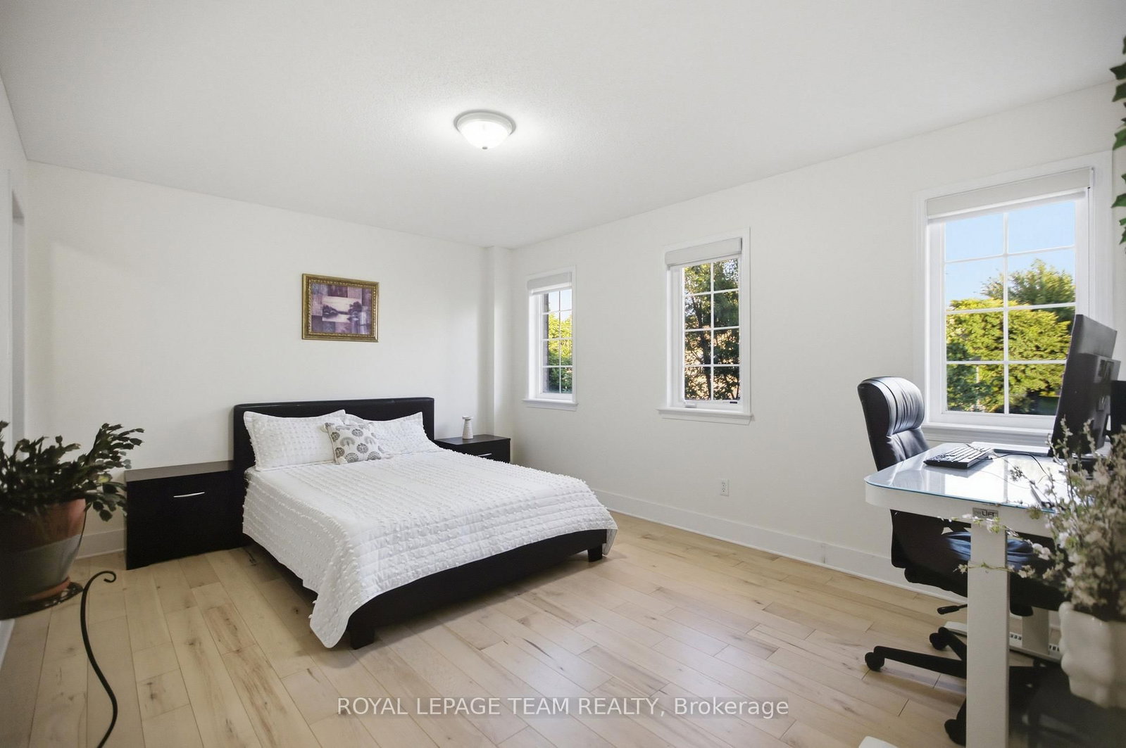 790 Kilbirnie Drive • Ottawa, ON photo 26