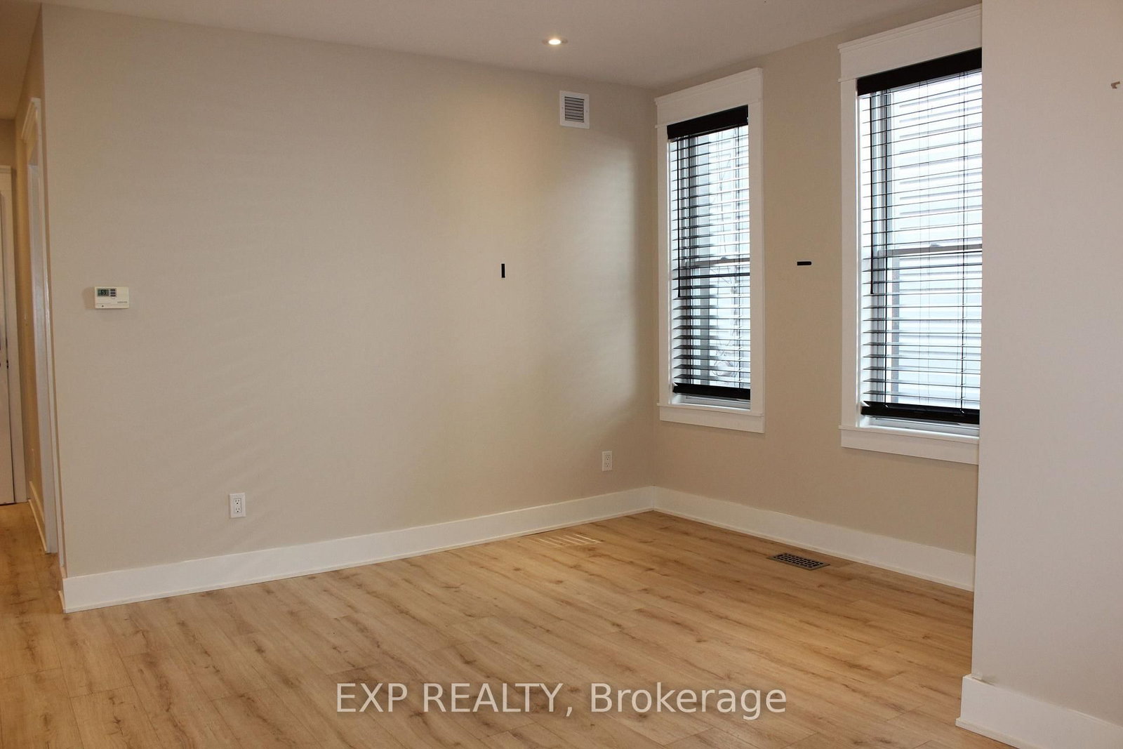 9 Kent Street • Smiths Falls, ON photo 6