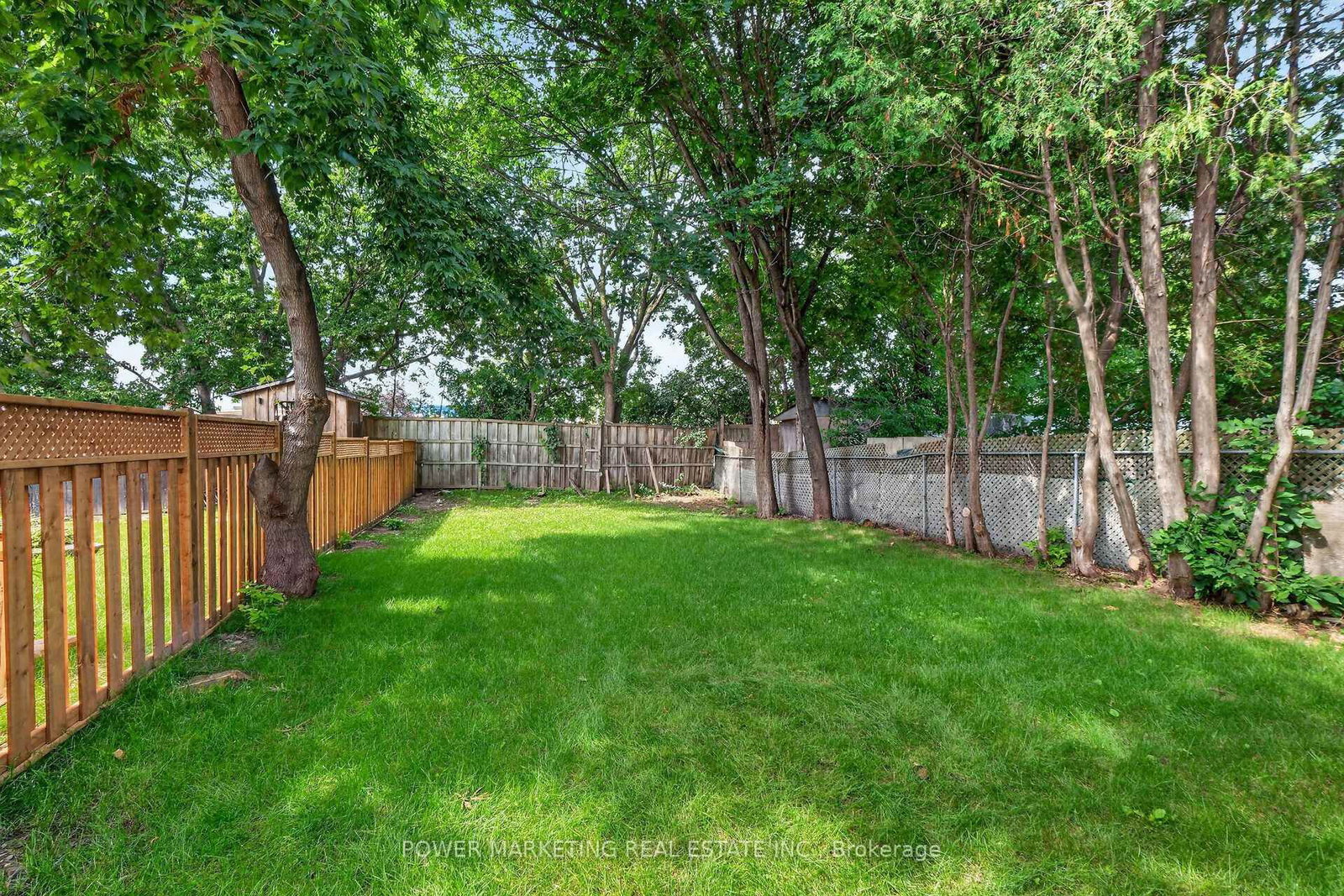 986 LAPORTE Street • Gloucester, ON photo 50