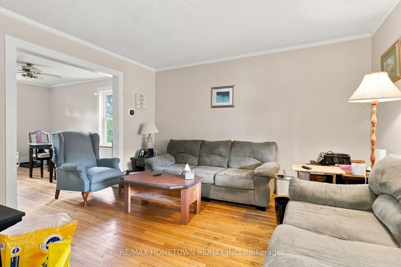 146 Park Street W