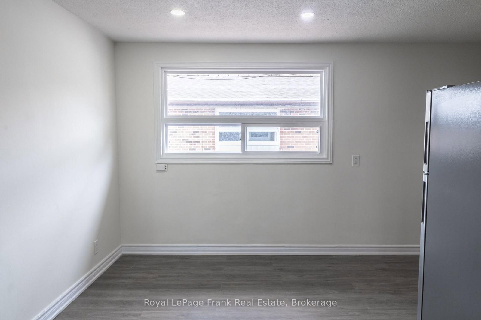 6-84 Mary St, Kawartha Lakes, view 8