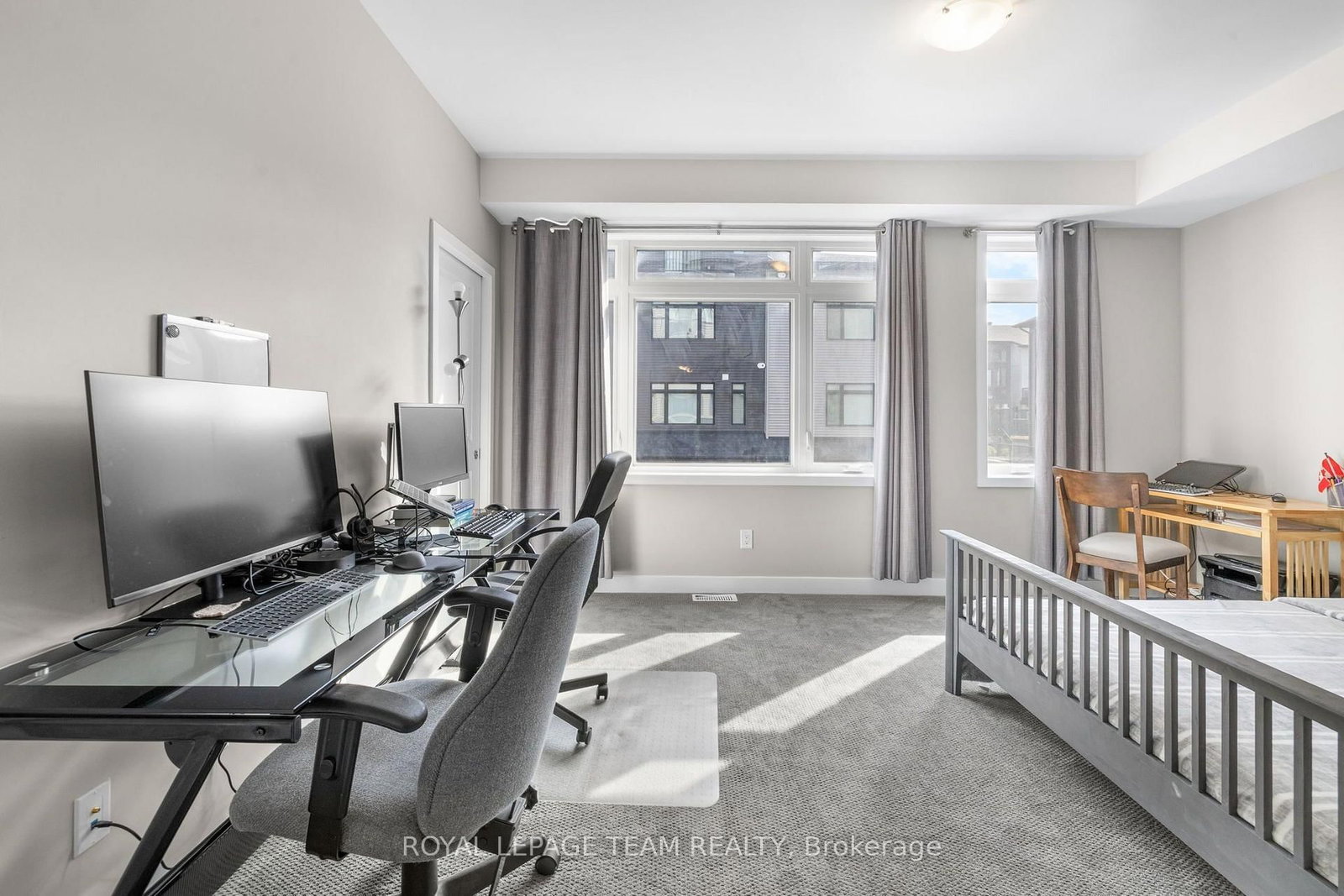 538 Crescendo Private • #32 • Ottawa, ON photo 18