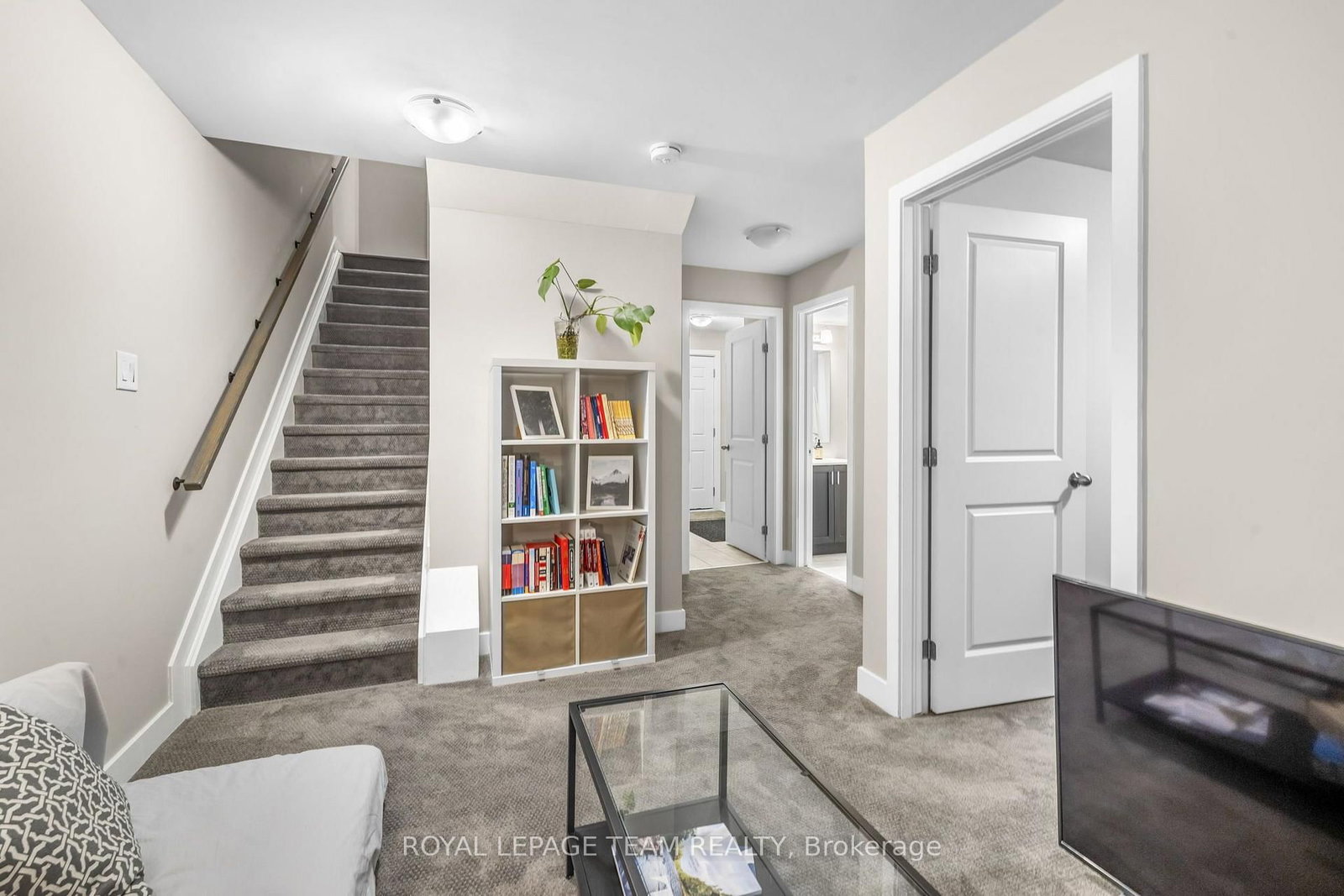 538 Crescendo Private • #32 • Ottawa, ON photo 26