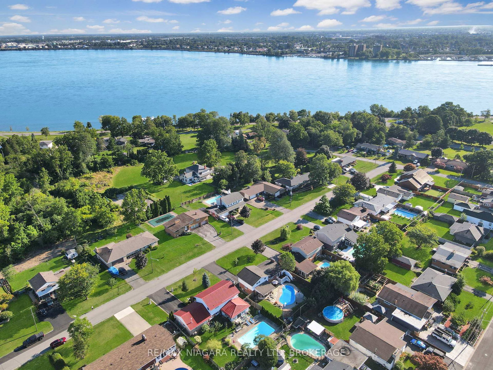 27 Lindbergh Drive • Fort Erie, ON photo 38