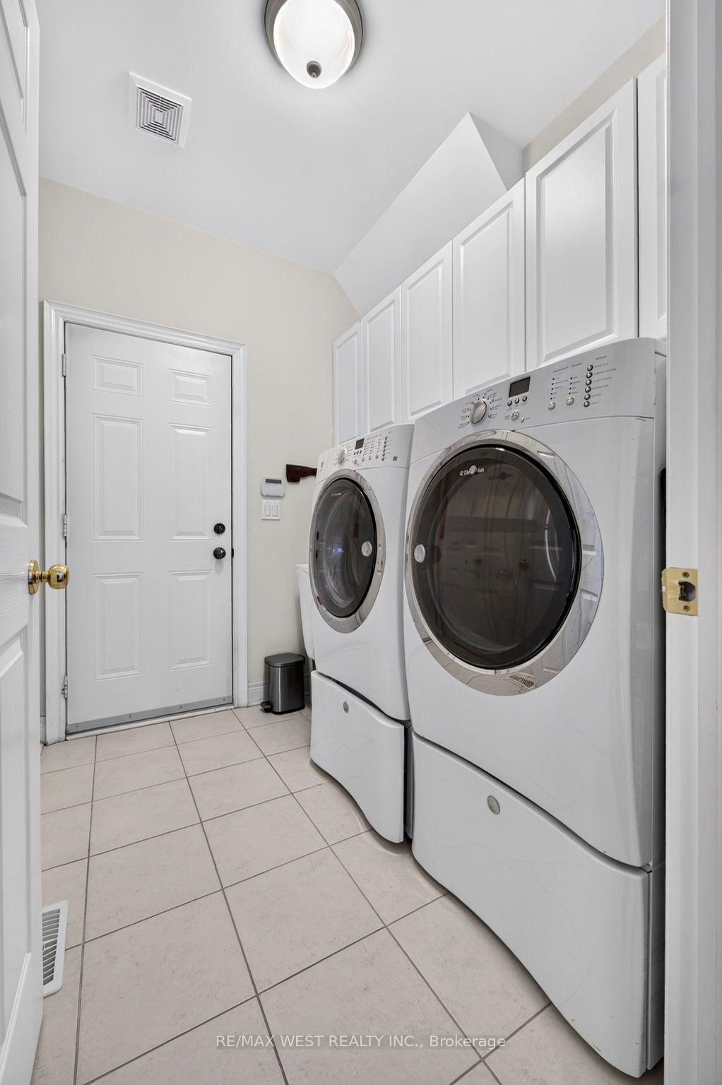 1 Potts Lane • Port Hope, ON photo 33
