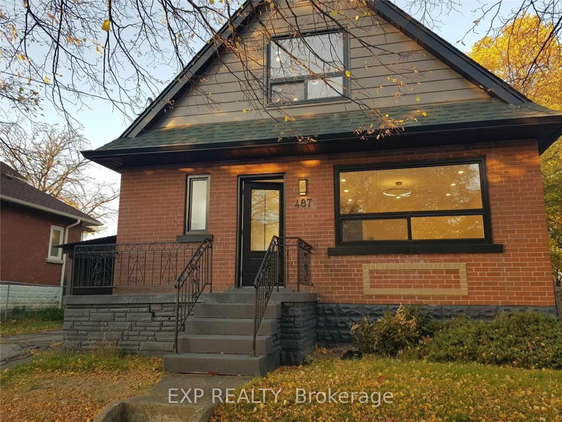 Upper - 487 Brucedale Avenue E