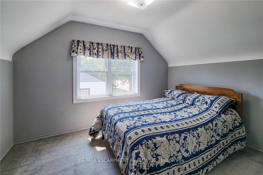 42 LAKE Avenue N • Hamilton, ON photo 24