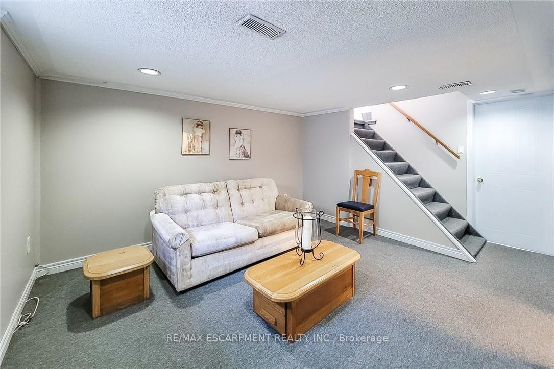 42 LAKE Avenue N • Hamilton, ON photo 29
